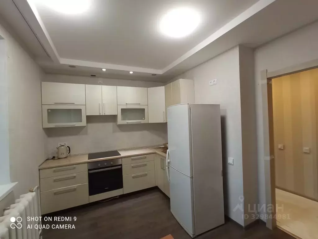 1-к кв. Омская область, Омск просп. Комарова, 9/1 (44.0 м) - Фото 1