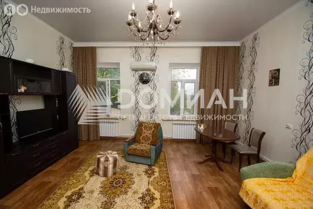 4-комнатная квартира: Новочеркасск, Атаманская улица, 21 (100 м) - Фото 0