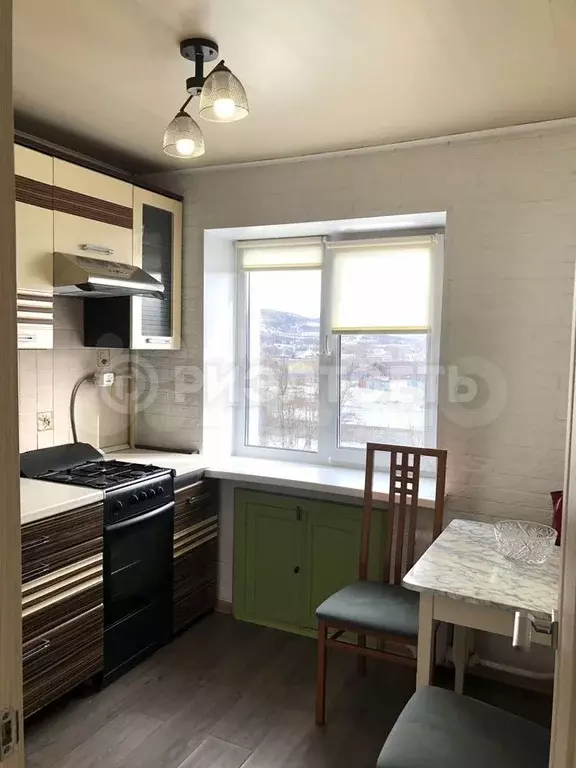 1-к. квартира, 30,6 м, 4/5 эт. - Фото 0