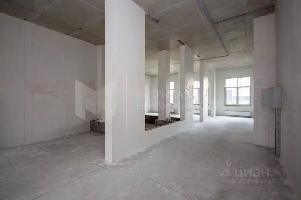 Помещение свободного назначения в Тюменская область, Тюмень ул. ... - Фото 0