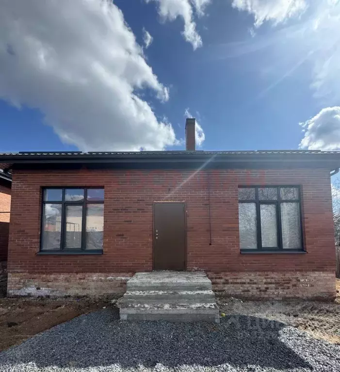 Дом в Ростовская область, Новочеркасск Барбарисовая ул. (98 м) - Фото 1