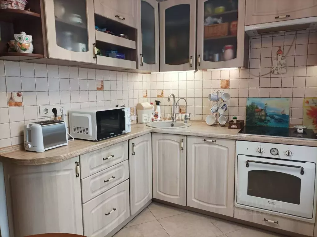 4-к кв. Волгоградская область, Волгоград Новоузенская ул., 6 (82.1 м) - Фото 0