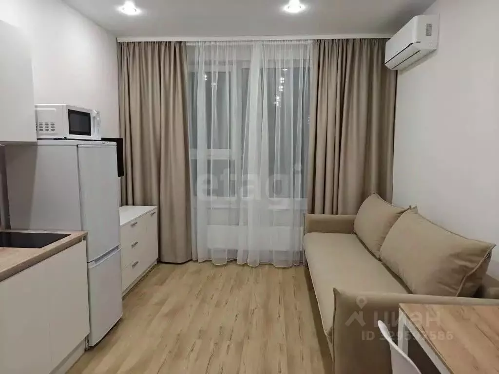 Студия Тюменская область, Тюмень ул. Республики, 205к1 (20.4 м) - Фото 1