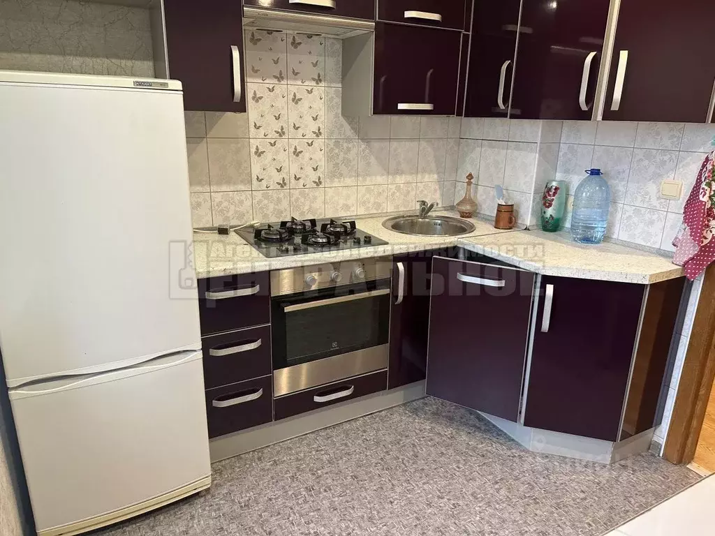 3-к кв. Смоленская область, Смоленск Верхне-Рославльская ул., 13 (62.8 ... - Фото 1