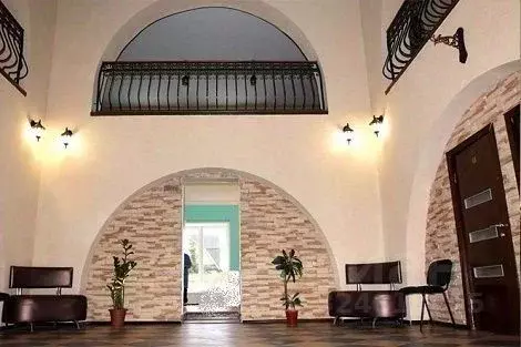 Офис в Санкт-Петербург пос. Стрельна, Тракторный пер., 1 (924 м) - Фото 1