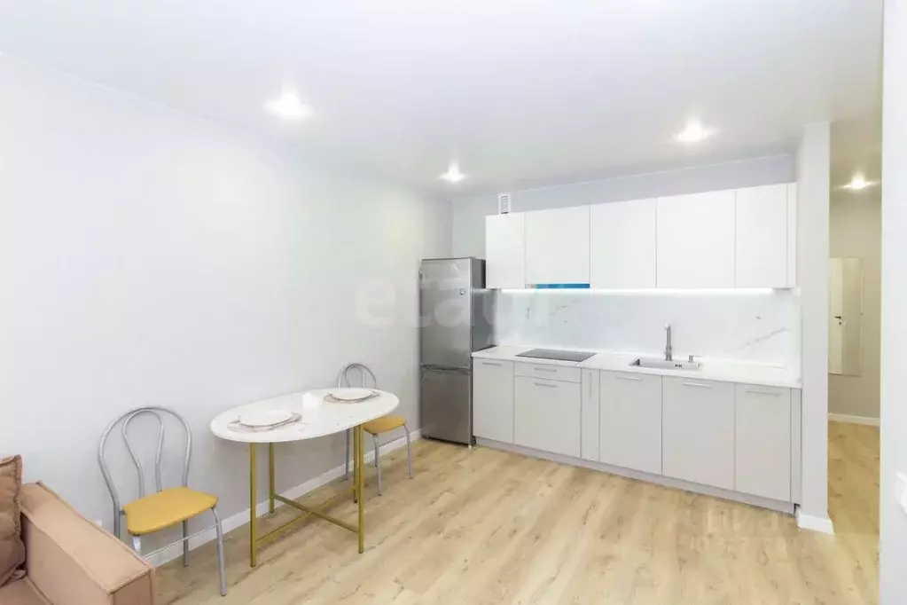 1-к кв. Тюменская область, Тюмень Интернациональная ул., 199к9 (49.0 ... - Фото 1