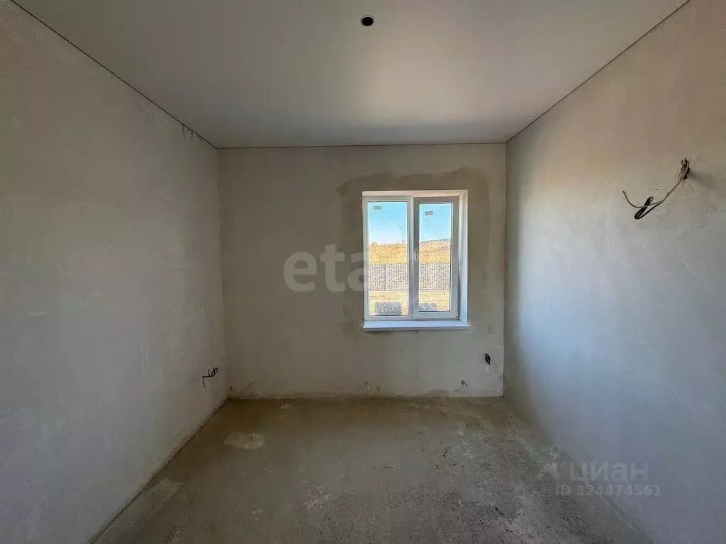 Дом в Крым, Симферопольский район, Трудовское с/пос, с. Строгоновка ... - Фото 1