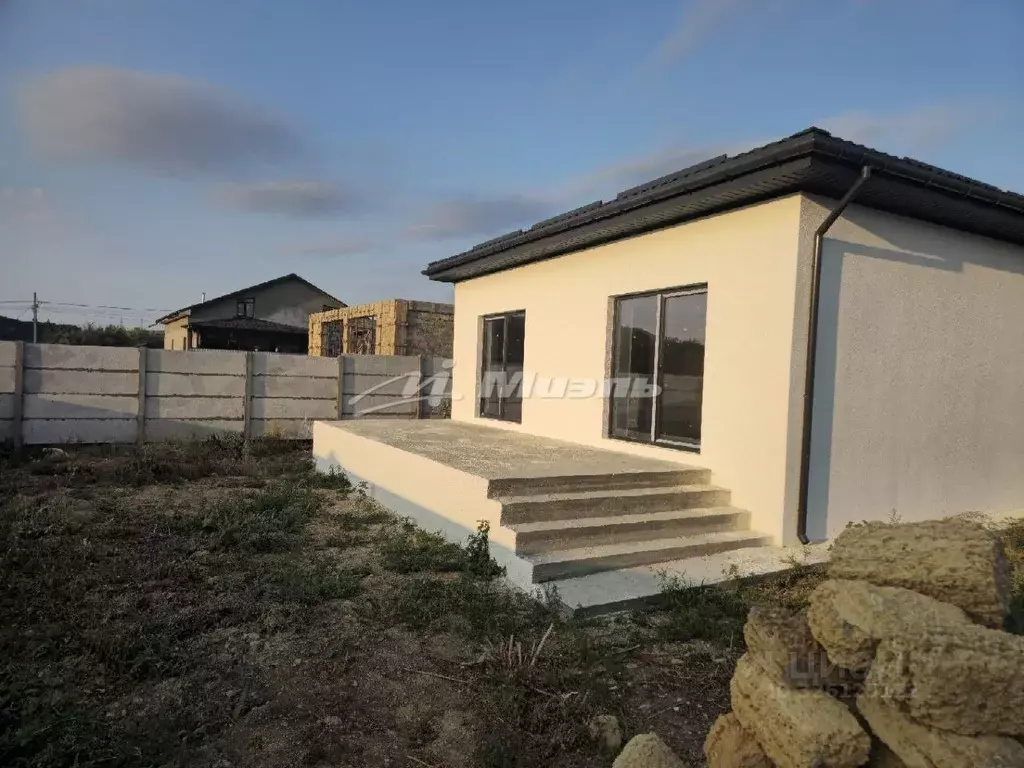 Дом в Крым, Симферопольский район, Перовское с/пос, с. Партизанское ... - Фото 2