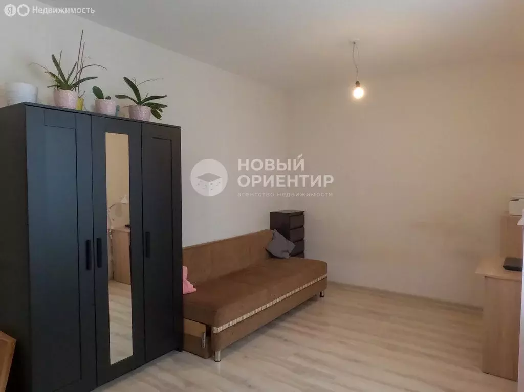 2-комнатная квартира: Екатеринбург, улица Чемпионов, 5 (52.9 м) - Фото 1