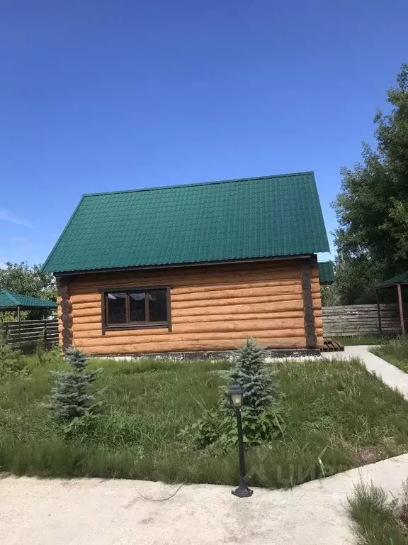 Дом в Саратовская область, Балаковский район, с. Натальино  (90 м) - Фото 0