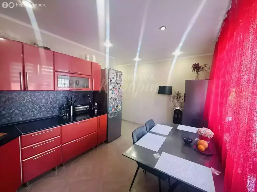 3-комнатная квартира: Магнитогорск, улица Жукова, 17 (82 м) - Фото 1