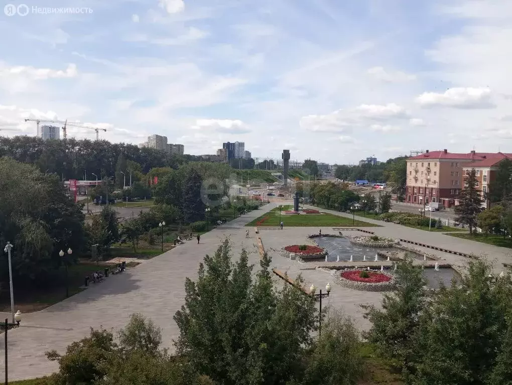 3-комнатная квартира: Пермь, улица Ленина, 102 (70 м) - Фото 1