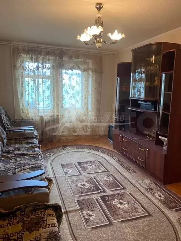 3-к. квартира, 60 м, 2/5 эт. - Фото 0