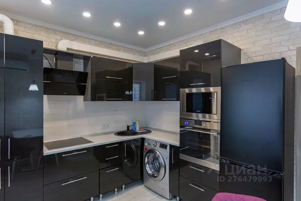 1-к кв. Астраханская область, Астрахань ул. Савушкина, 6И (40.0 м) - Фото 2