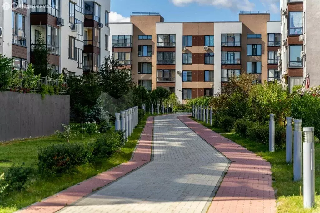 3-комнатная квартира: Тюмень, улица Федюнинского, 30к1 (96 м) - Фото 1