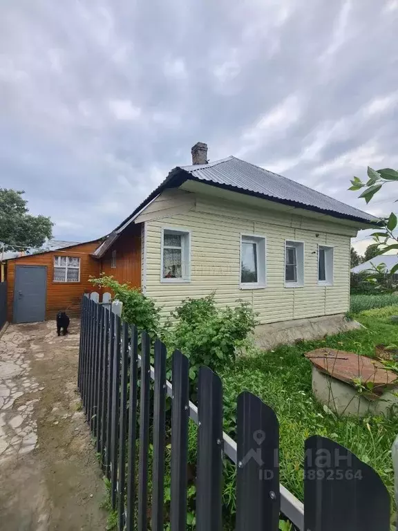 Дом в Марий Эл, Медведевский район, Шойбулакское с/пос, пос. ... - Фото 1