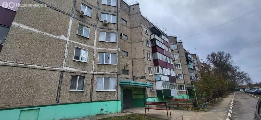 3-комнатная квартира: Грязи, Комсомольская улица, 2 (61.5 м) - Фото 1