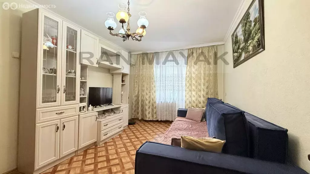 2-комнатная квартира: Майкоп, улица Шовгенова, 2 (46 м) - Фото 0
