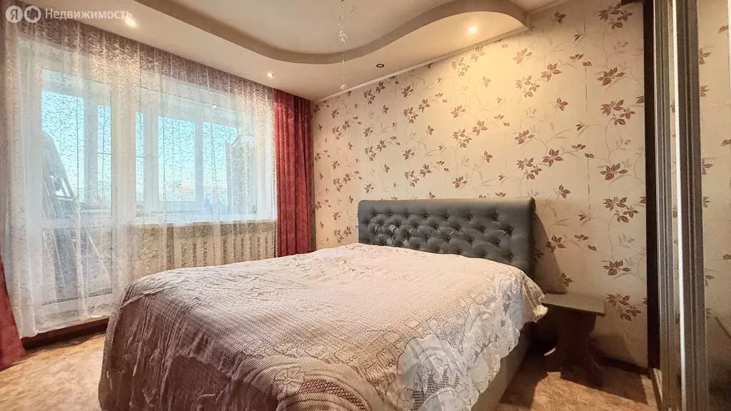 3-комнатная квартира: Нижний Новгород, улица Политбойцов, 12 (60.1 м) - Фото 2