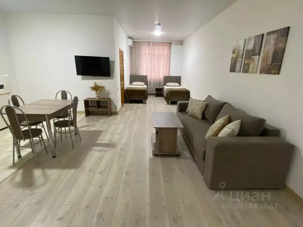 2-к кв. Чеченская республика, Грозный Петропавловское ш., 10Б (80.0 м) - Фото 1