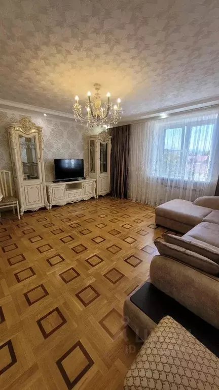 2-к кв. Северная Осетия, Владикавказ ул. Кирова, 32 (75.0 м) - Фото 0