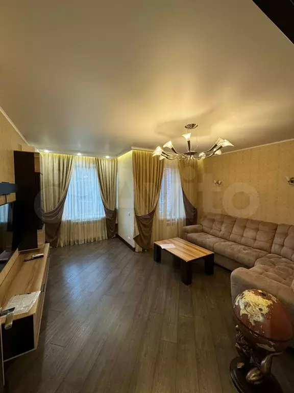 2-к. квартира, 70 м, 3/24 эт. - Фото 0