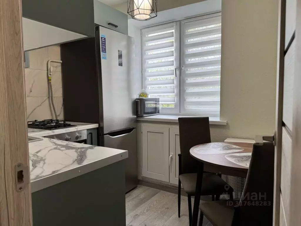 2-к кв. Московская область, Истра пл. Революции, 9 (43.0 м) - Фото 1
