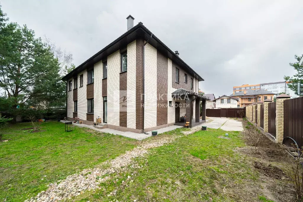 Продается дом в пгт Нахабино - Фото 2