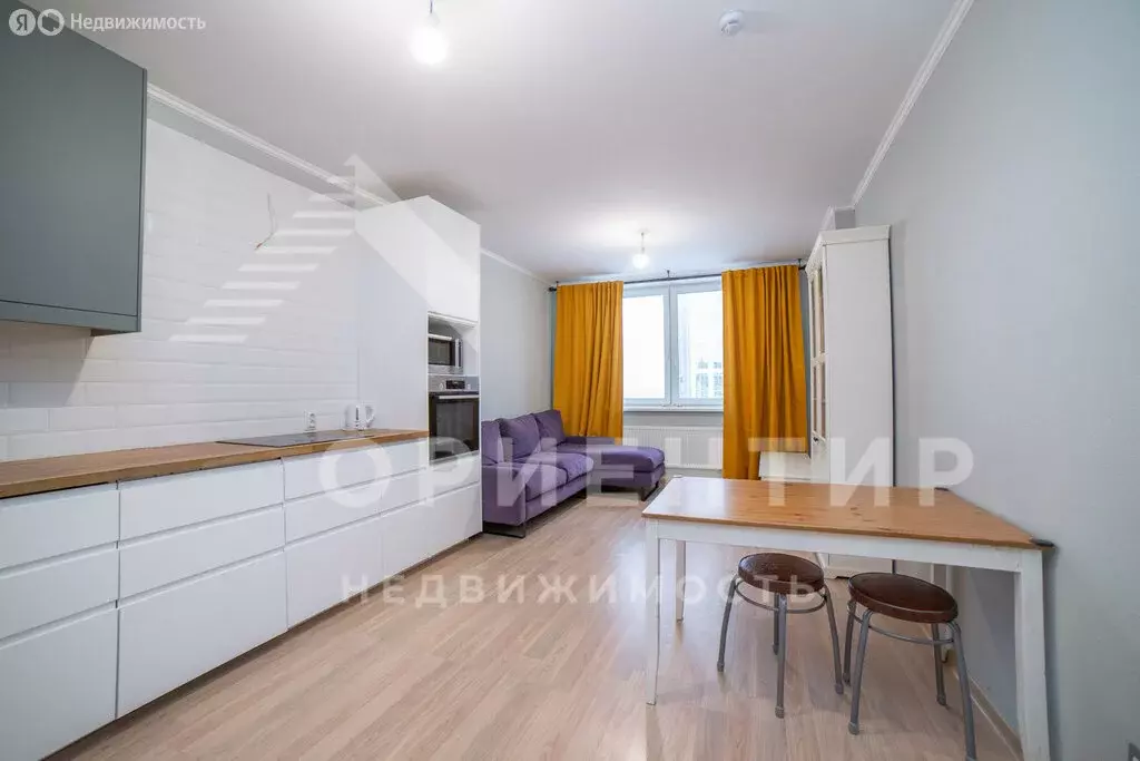 3-комнатная квартира: Екатеринбург, улица Краснолесья, 54 (88.7 м) - Фото 2