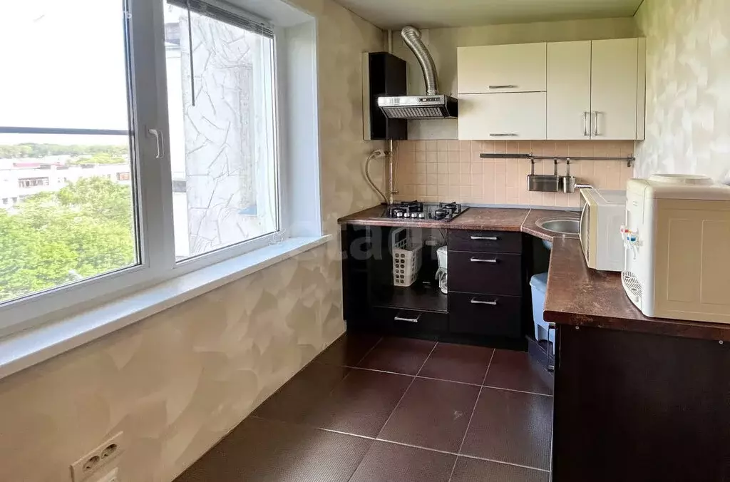 2-комнатная квартира: Челябинск, улица Молодогвардейцев, 6 (55 м) - Фото 1