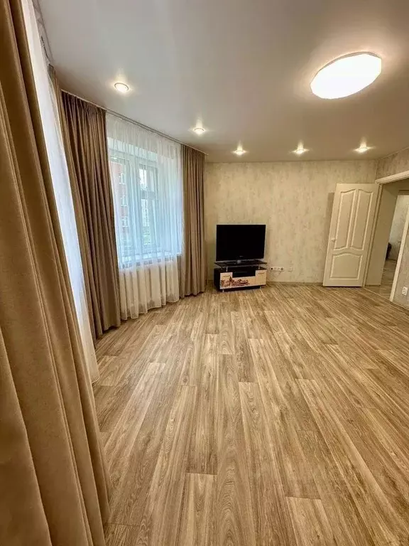 3-к кв. Башкортостан, Нефтекамск ул. Карла Маркса, 17 (80.0 м) - Фото 1