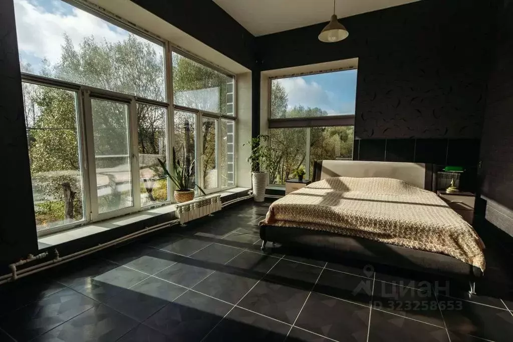 2-к кв. Смоленская область, Смоленск ул. Нижняя Дубровенка, 14Б (133.0 ... - Фото 1