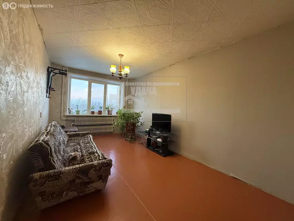 3-комнатная квартира: Орск, микрорайон Новый город, Ужгородская улица, ... - Фото 1