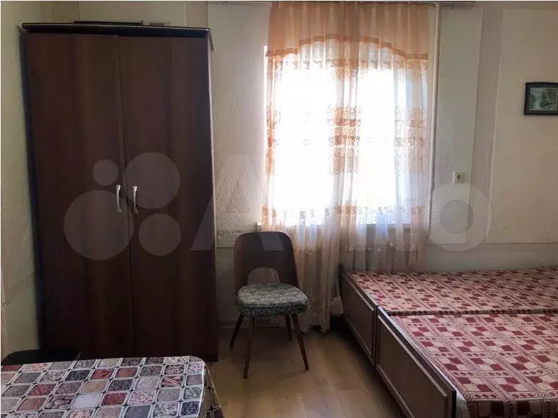 Комната 15 м в 2-к., 2/2 эт. - Фото 1