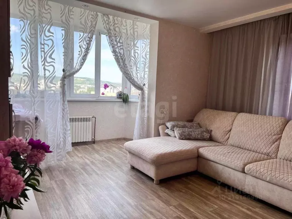 2-к кв. Саратовская область, Саратов Крымская ул., 28 (59.0 м) - Фото 0