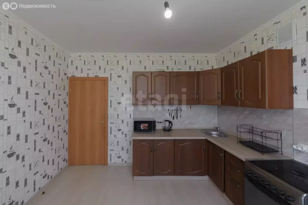 3-комнатная квартира: Тюмень, улица Николая Ростовцева, 2 (72.9 м) - Фото 1