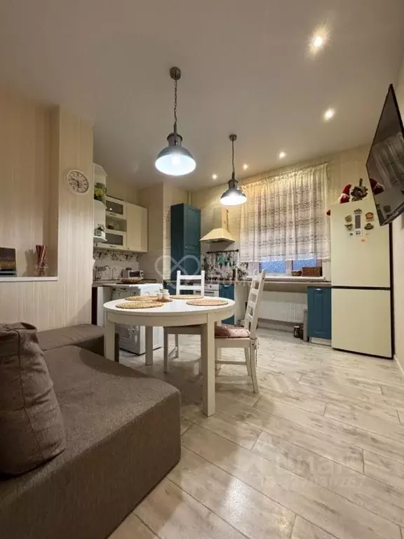 2-к кв. Волгоградская область, Волгоград ул. Имени Старшего Лейтенанта ... - Фото 1