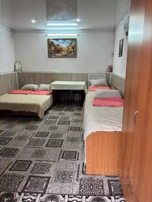 Комната Оренбургская область, Соль-Илецк Илецкая ул., 37 - Фото 0