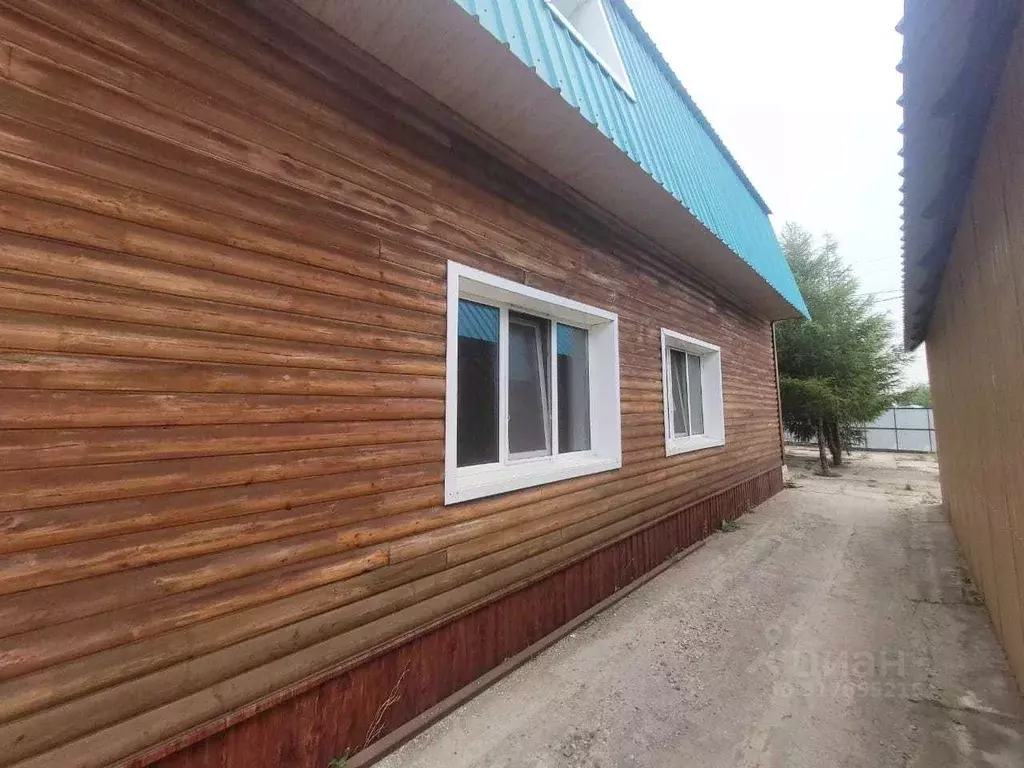Коттедж в Амурская область, Белогорск Авиационная ул., 94 (324 м) - Фото 1
