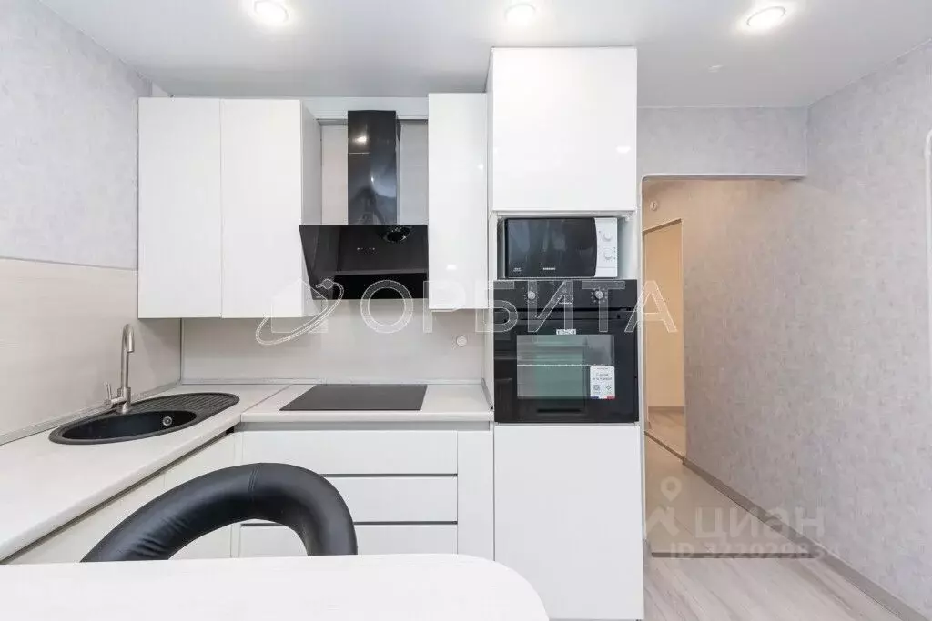 1-к кв. Тюменская область, Тюменский район, д. Патрушева ул. Михаила ... - Фото 1