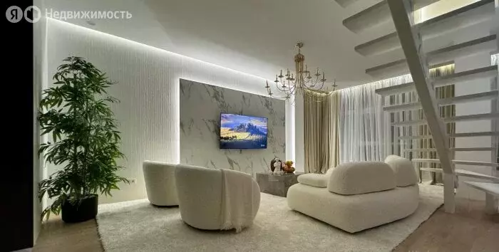 5-комнатная квартира: Симферополь, улица Маршала Советского Союза ... - Фото 1