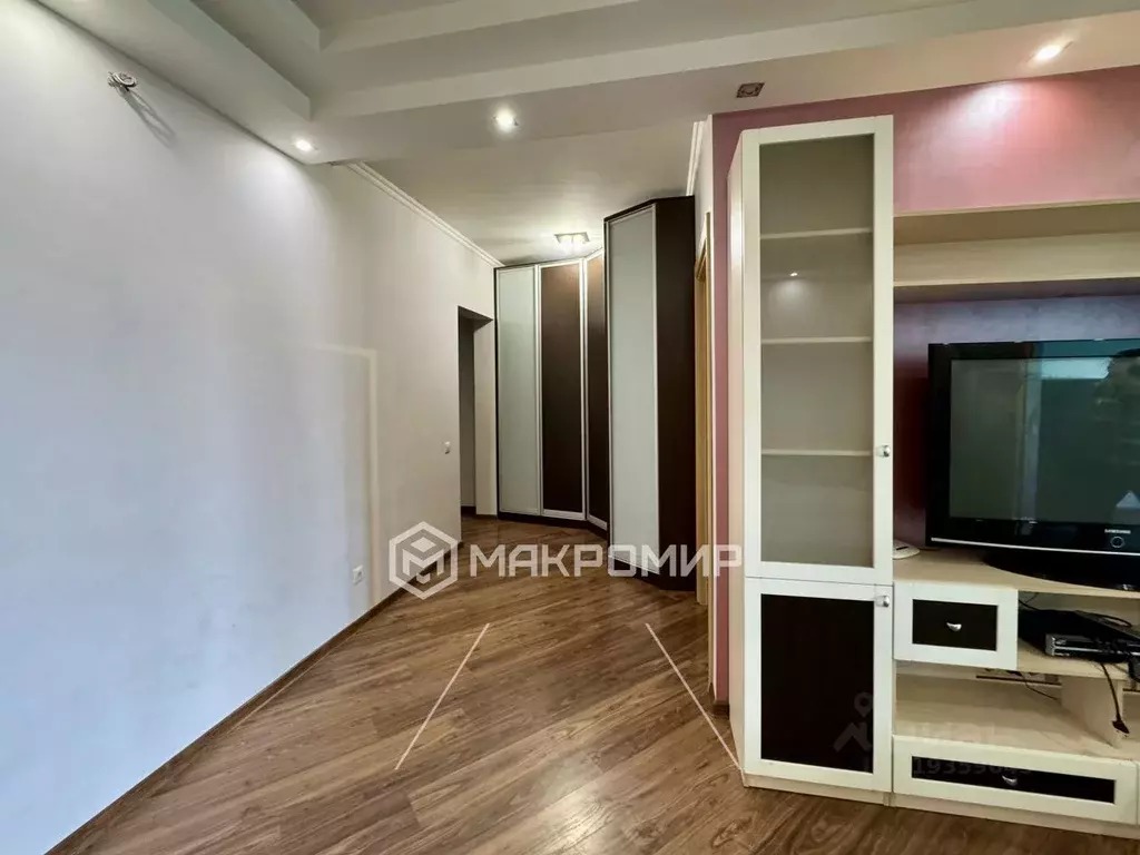 3-к кв. Московская область, Красногорск бул. Павшинский, 7 (100.0 м) - Фото 1