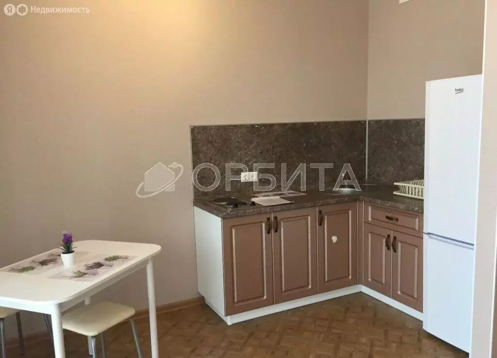 Квартира-студия: Тюмень, улица Тимофея Чаркова, 79 (28.2 м) - Фото 2