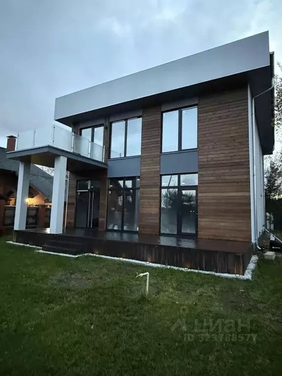 Коттедж в Московская область, Одинцовский городской округ, д. Лапино ... - Фото 1