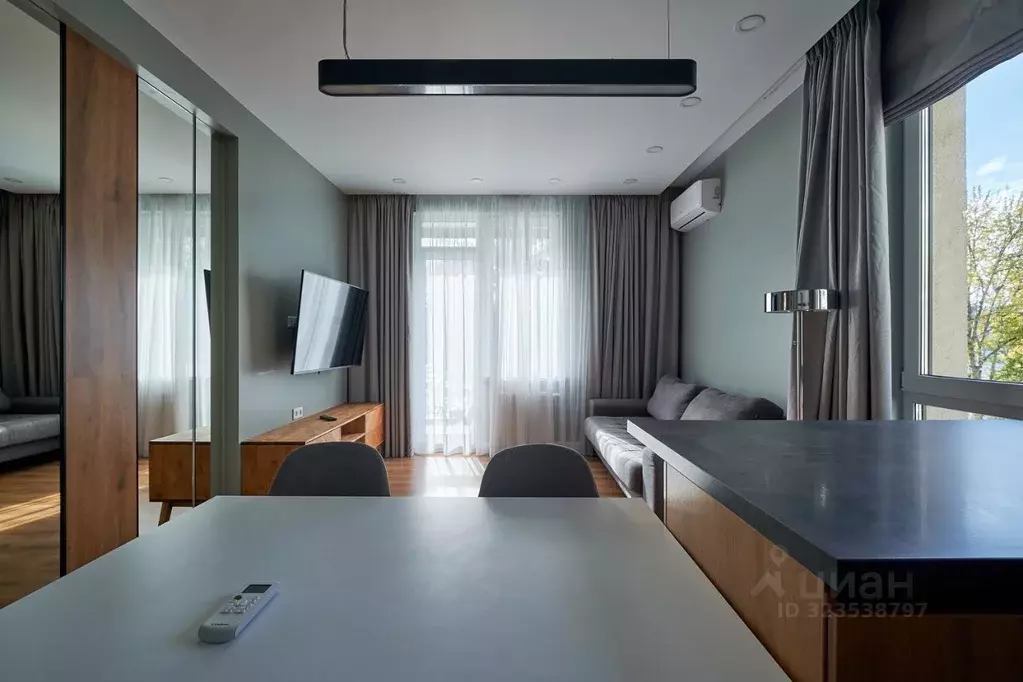 2-к кв. Санкт-Петербург Петровский просп., 24к3 (69.7 м) - Фото 1