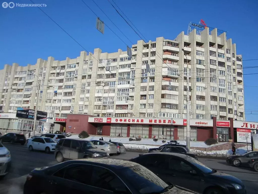 3-комнатная квартира: Омск, улица Красный Путь, 18 (61.2 м) - Фото 1