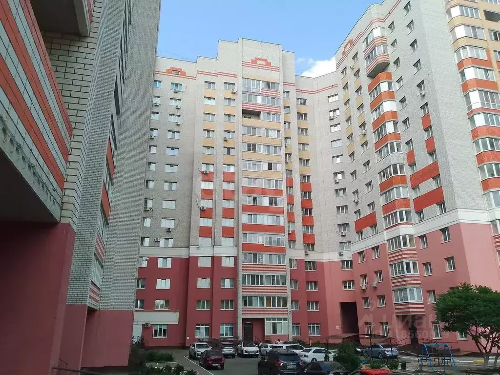 2-к кв. Брянская область, Брянск Степная ул., 12 (72.1 м) - Фото 0