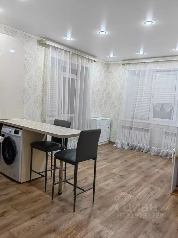 Студия Омская область, Омск Пригородная ул., 21к4 (36.0 м) - Фото 1