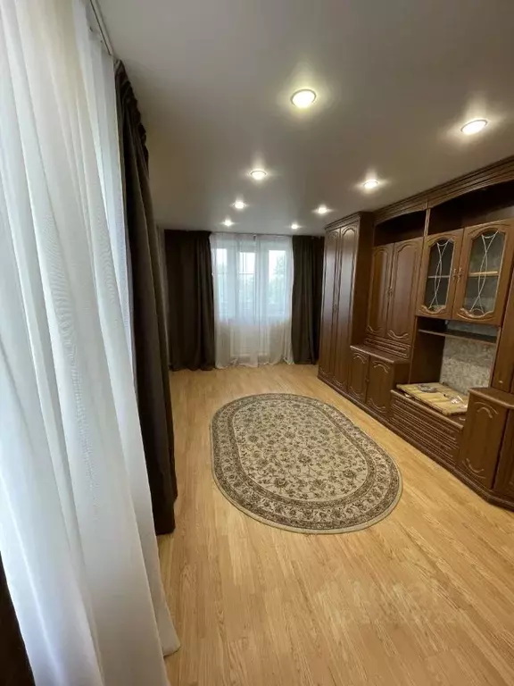 3-к кв. Челябинская область, Челябинск просп. Ленина, 28В (60.9 м) - Фото 1