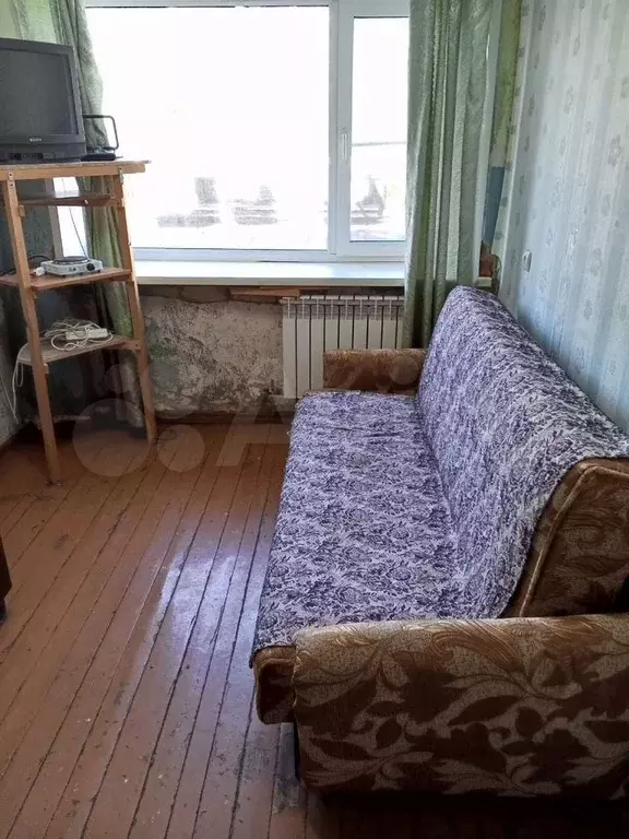 Комната 10,8 м в 5-к., 2/5 эт. - Фото 1